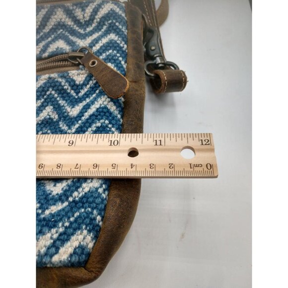 Chevron Pattern Crossbody Bag With Leather Trim & Adjustable Strap - Myra Bag - Picture 5 of 8